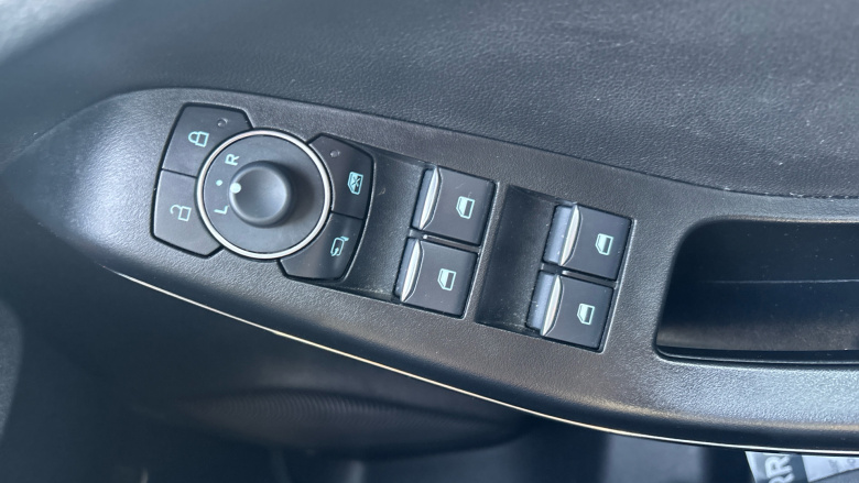 Ford Puma 1.0 EcoBoost Hybrid mHEV ST-Line 5dr Petrol Hatchback